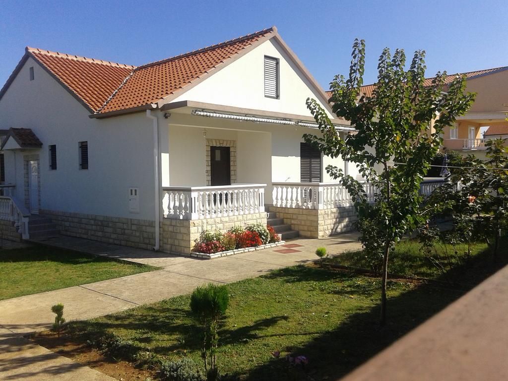 Apartment Mirjana Bibinje Bagian luar foto