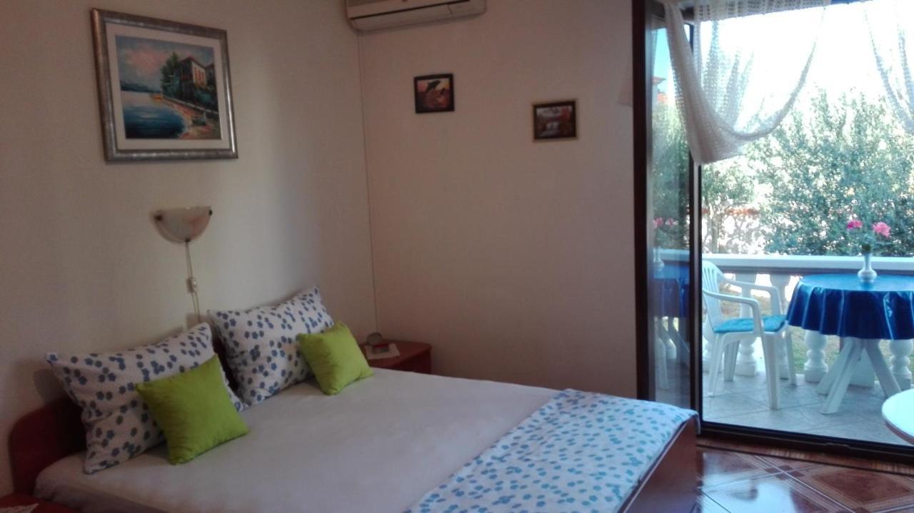 Apartment Mirjana Bibinje Bagian luar foto